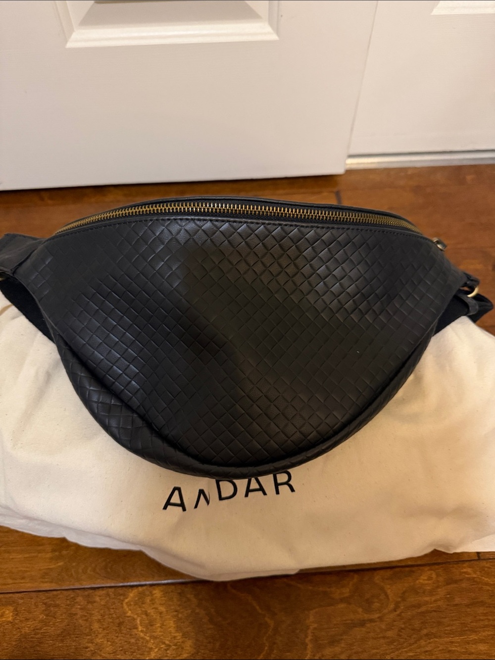 ANDAR Black Woven Bum Bum Belt Bag